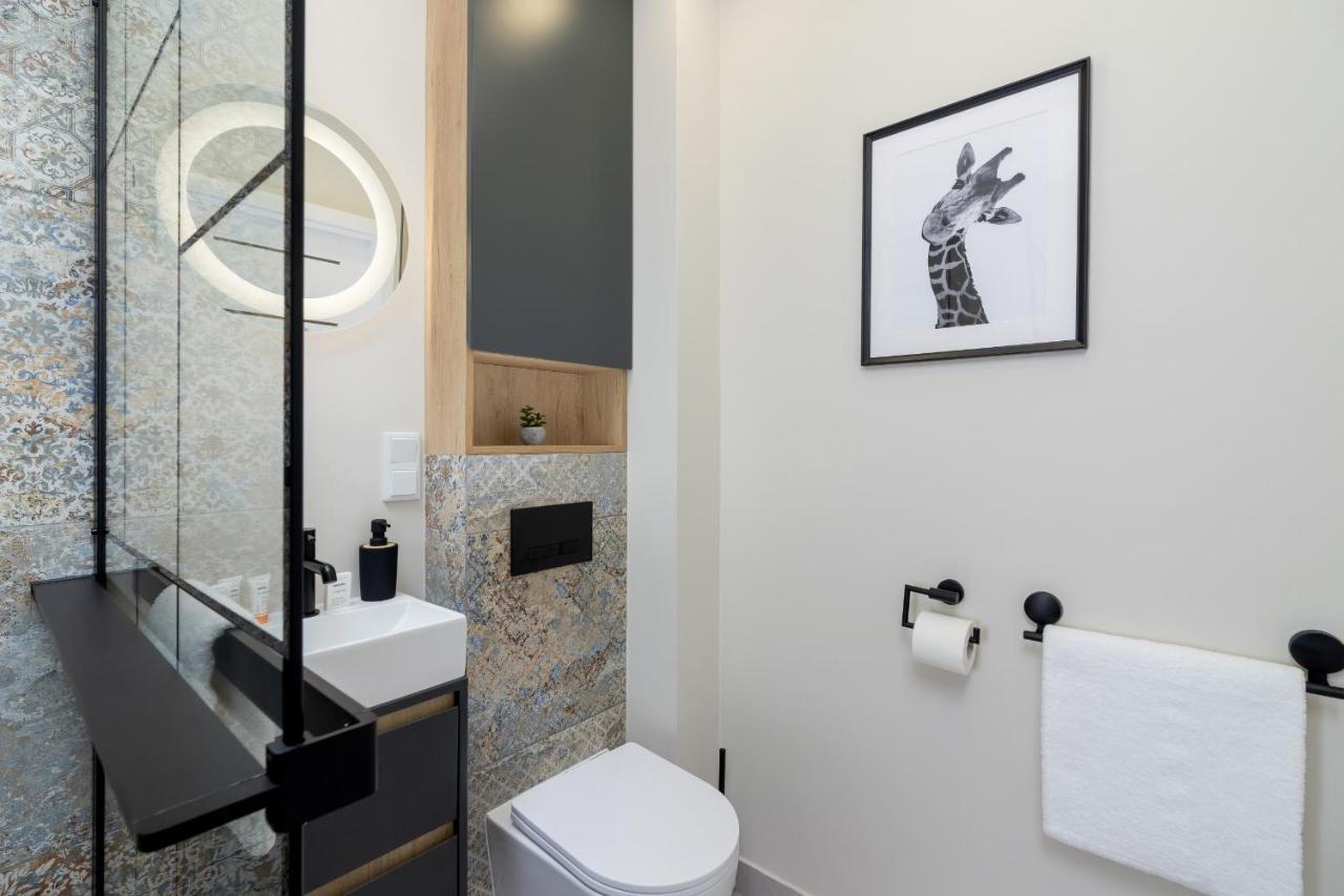 Modern Apartment On Lobzowska Street By Noclegi Renters Cracovia Esterno foto